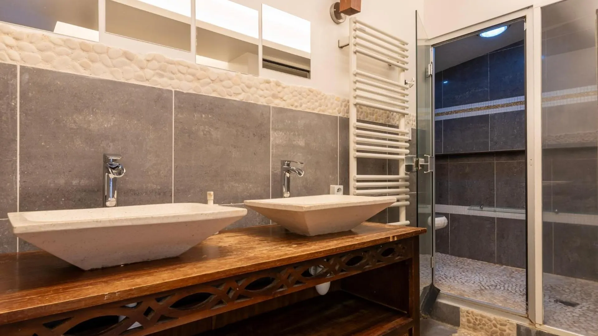 Loft Design & Familial Parc Des Buttes Chaumont דירה *