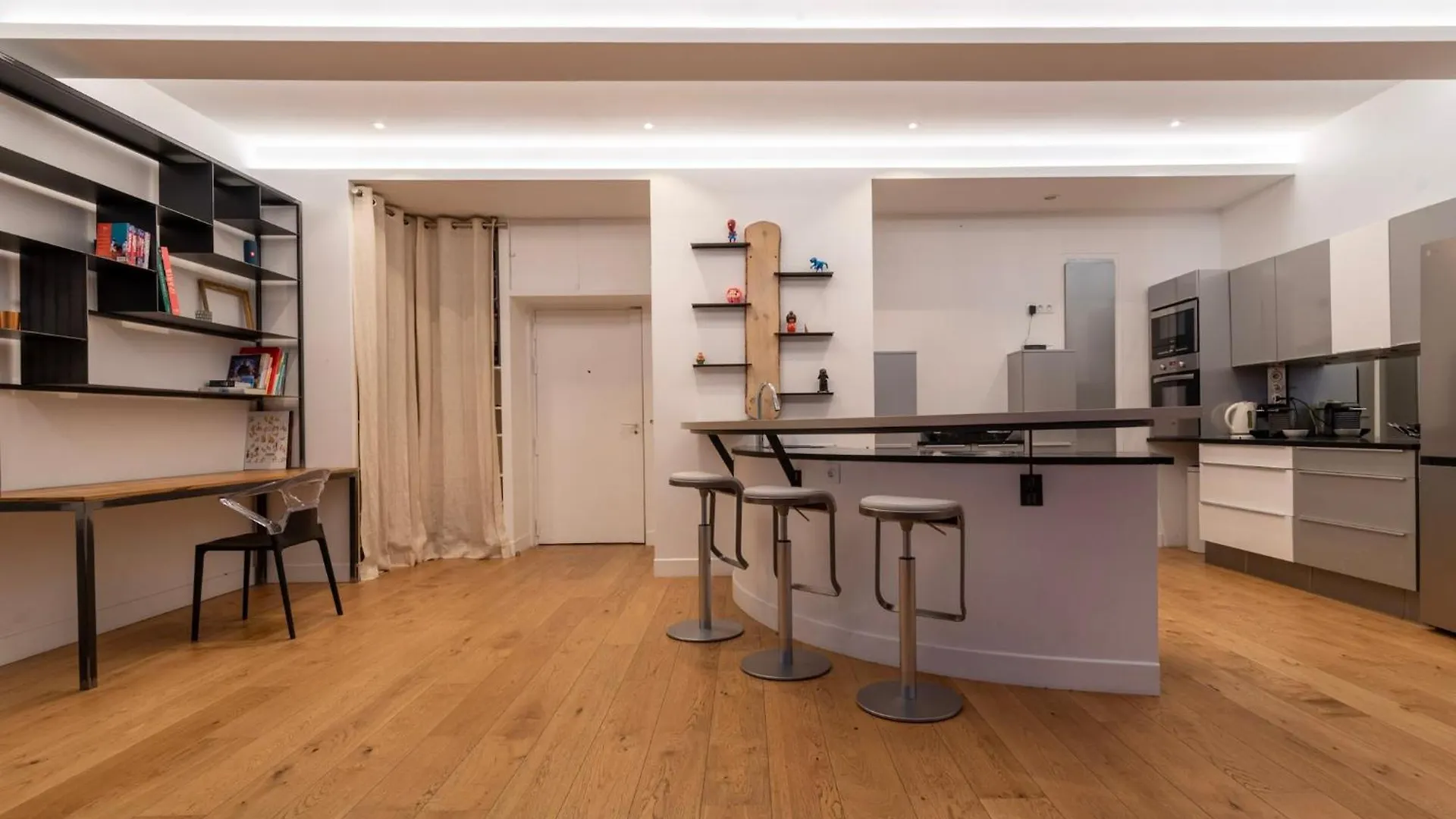 Loft Design & Familial Parc Des Buttes Chaumont פריז